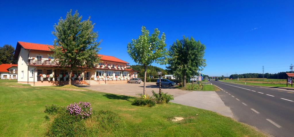 Gostisce Golob Hotel Zgornja Polskava Luaran gambar